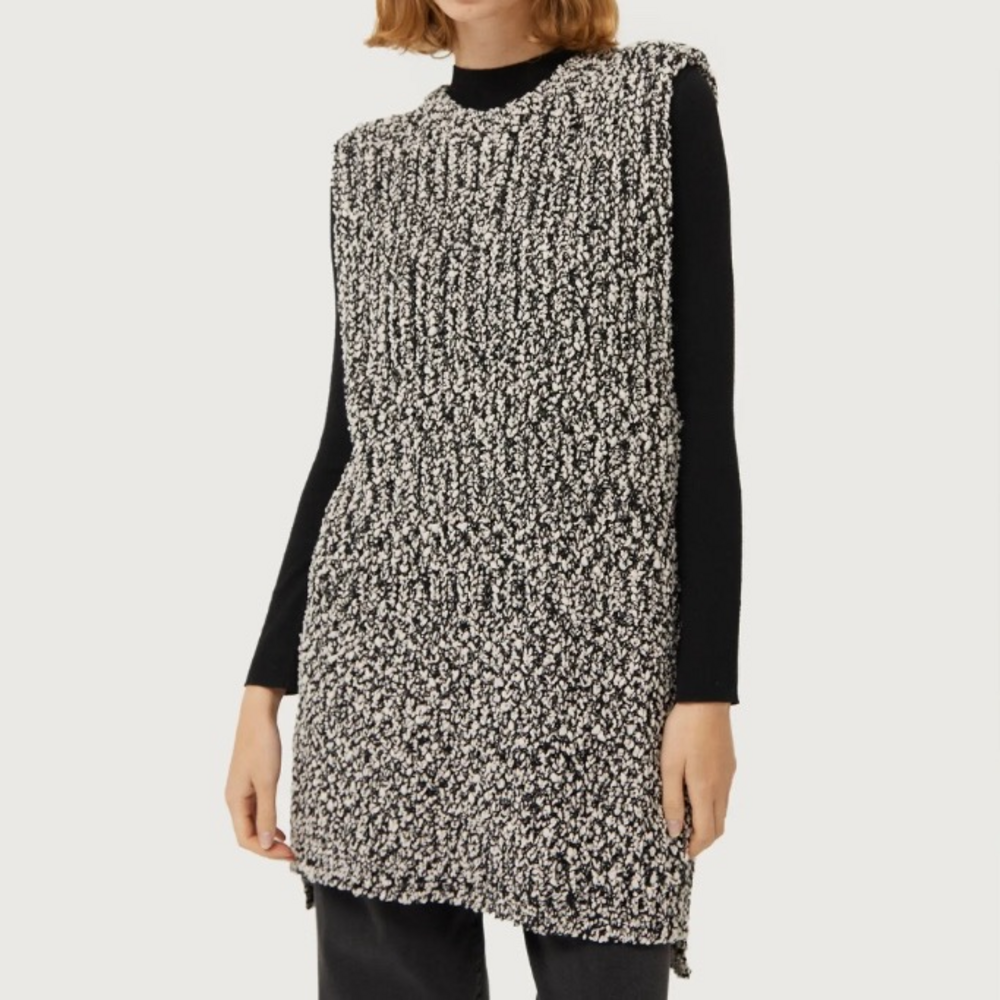 Compania Fantastica Black and White Chunky Knit Vest